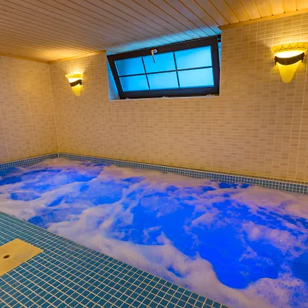 Forest Park فندق