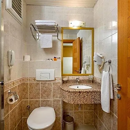 Forest Park Hotel 3*