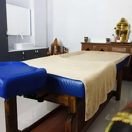 Forest Park فندق 3*