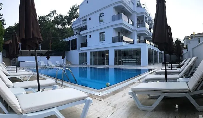 Forest Park 3* קמר