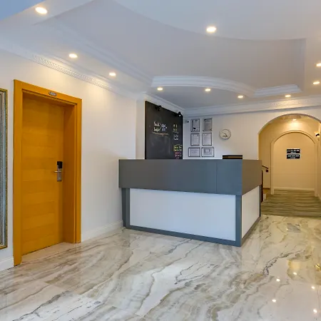 Hotel Forest Park 3*