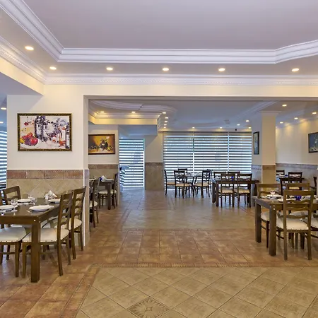 ホテル Forest Park ケメル