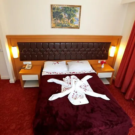 Forest Park Отель 3*